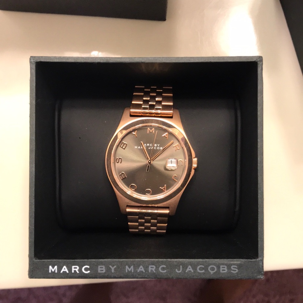 Marc by Marc jacobs rose gold watch-NEEDS BATTERY